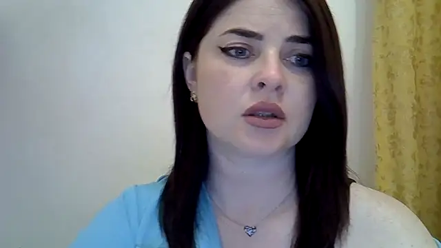 Darkroseq online show from April 19, 2026, 4:50 pm