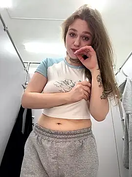 RussianWoman online show from January 14, 2026, 3:23 am