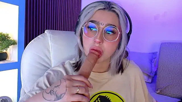 GabyRose9 online show from February 12, 2026, 8:04 pm