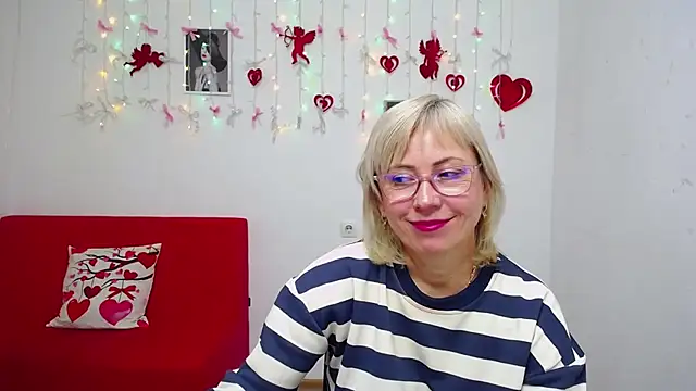 LaurenWishy online show from February 6, 2026, 3:04 pm