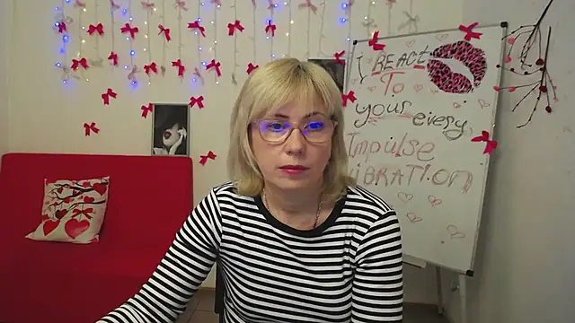 LaurenWishy online show from March 10, 2026, 6:29 am