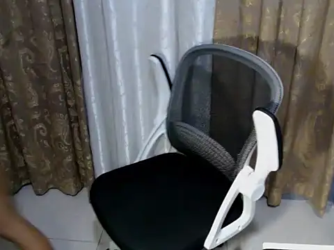 Snapshot of AmazingVivyoria69 chatting on July 4, 2026, 7:03 am AmazingVivyoria69 online show from July 4, 2026, 7:03 am