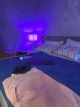 IsabelaStefano online show from December 16, 2025, 3:22 am