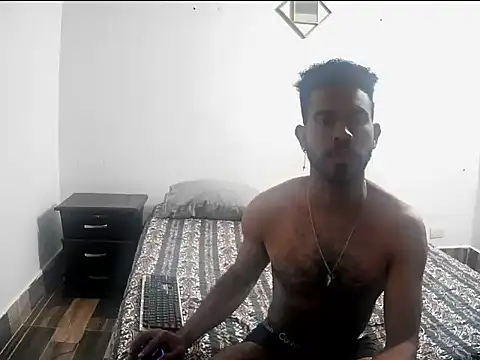 alberthot11 online show from January 14, 2026, 5:13 am