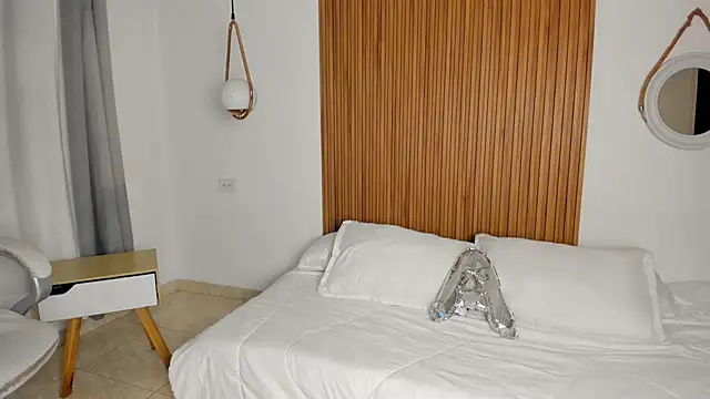 Alaska deluxe online show from March 15, 2026, 11:33 pm