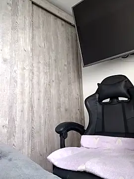 Laia torres1 online show from February 20, 2026, 8:42 pm