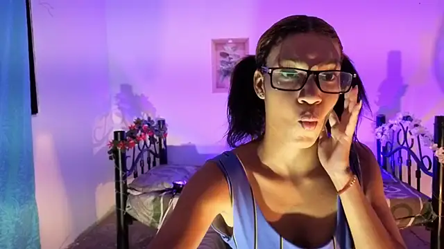 ginebra-n18 online show from November 30, 2025, 3:21 am