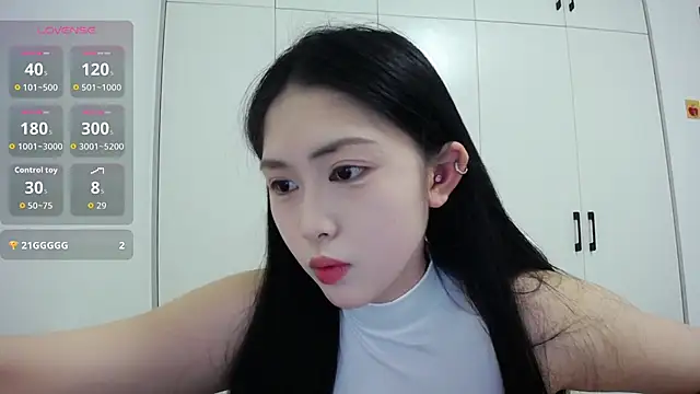 Snapshot of TuTu-077 chatting on November 29, 2025, 8:28 am TuTu-077 online show from November 29, 2025, 8:28 am