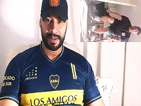 Snapshot of musclehetero chatting on March 1, 2026, 1:57 pm musclehetero online show from March 1, 2026, 1:57 pm