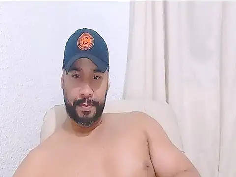 Snapshot of musclehetero chatting on March 2, 2026, 4:14 am musclehetero online show from March 2, 2026, 4:14 am