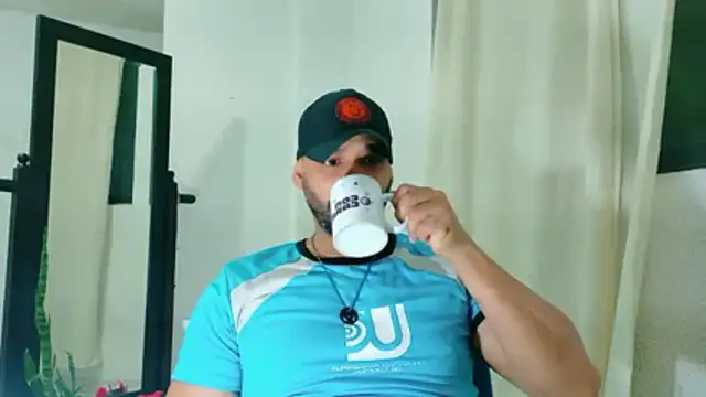 musclehetero online show from June 30, 2026, 11:00 am