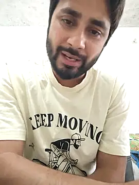 Cute Lucky online show from April 3, 2026, 7:50 am