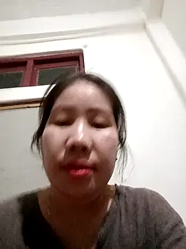 Snapshot of Reema_143 chatting on November 25, 2025, 1:55 pm Reema 143 online show from November 25, 2025, 1:55 pm