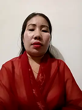 Snapshot of Reema_143 chatting on December 14, 2025, 2:22 pm Reema 143 online show from December 14, 2025, 2:22 pm