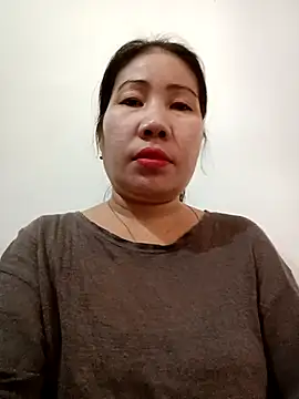 Snapshot of Reema_143 chatting on December 18, 2025, 5:24 am Reema 143 online show from December 18, 2025, 5:24 am