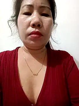 Snapshot of Reema_143 chatting on December 19, 2025, 11:45 pm Reema 143 online show from December 19, 2025, 11:45 pm