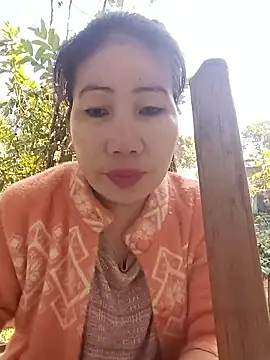 Snapshot of Reema_143 chatting on January 10, 2026, 4:47 am Reema 143 online show from January 10, 2026, 4:47 am