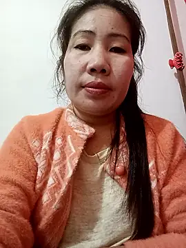 Snapshot of Reema_143 chatting on January 11, 2026, 5:23 am Reema 143 online show from January 11, 2026, 5:23 am