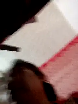 Snapshot of Reema_143 chatting on January 18, 2026, 7:34 am Reema 143 online show from January 18, 2026, 7:34 am