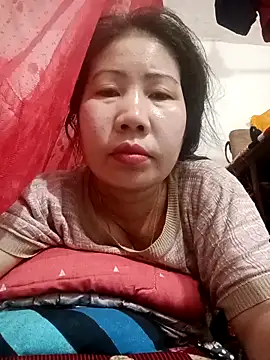 Snapshot of Reema_143 chatting on February 5, 2026, 1:10 am Reema 143 online show from February 5, 2026, 1:10 am