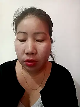 Snapshot of Reema_143 chatting on February 6, 2026, 3:44 am Reema 143 online show from February 6, 2026, 3:44 am