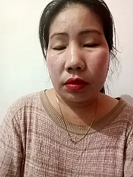 Snapshot of Reema_143 chatting on February 7, 2026, 4:11 pm Reema 143 online show from February 7, 2026, 4:11 pm