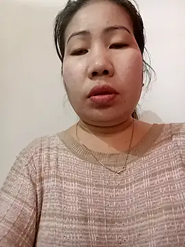 Snapshot of Reema_143 chatting on February 8, 2026, 4:27 am Reema 143 online show from February 8, 2026, 4:27 am