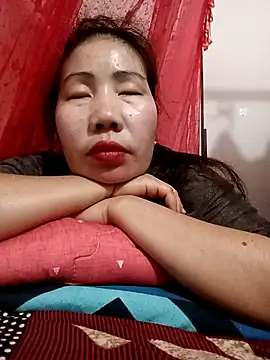 Snapshot of Reema_143 chatting on February 19, 2026, 4:36 pm Reema 143 online show from February 19, 2026, 4:36 pm