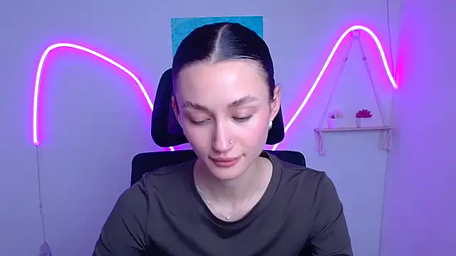 Stella XO online show from May 14, 2026, 5:47 am