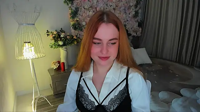 AirySilhouette online show from November 23, 2025, 10:37 am