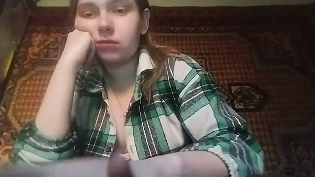 Snapshot of KikiBang chatting on November 24, 2025, 10:48 am KikiBang online show from November 24, 2025, 10:48 am