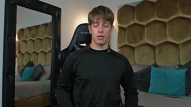 Snapshot of Ostin_Saints chatting on February 2, 2026, 3:33 pm Ostin Saints online show from February 2, 2026, 3:33 pm