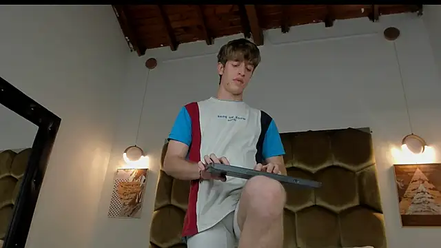 Snapshot of Ostin_Saints chatting on February 27, 2026, 10:32 pm Ostin Saints online show from February 27, 2026, 10:32 pm