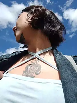 Zoe addiction online show from November 22, 2025, 2:16 pm