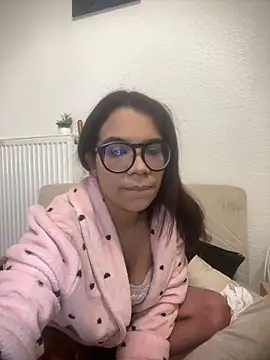 Babiisecret online show from November 21, 2025, 11:31 am