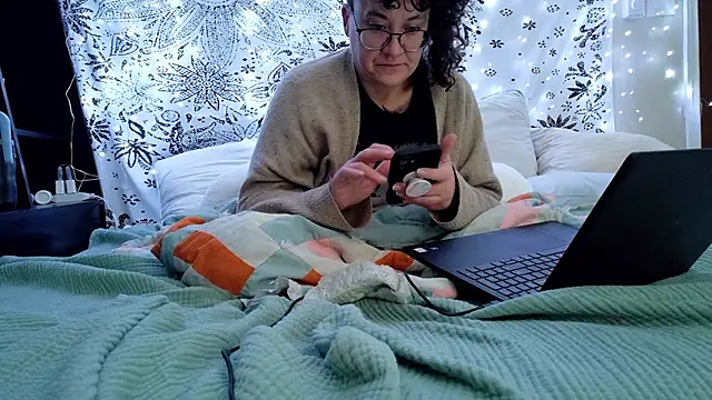 Snapshot of sareberr420 chatting on February 23, 2026, 12:13 pm sareberr420 online show from February 23, 2026, 12:13 pm