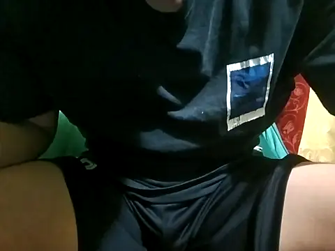 Snapshot of pirtell chatting on February 10, 2026, 4:22 pm pirtell online show from February 10, 2026, 4:22 pm