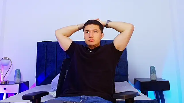 Ethan-Connor online show from January 9, 2026, 11:57 am