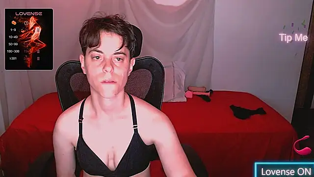 Snapshot of yuyitohairy chatting on November 30, 2025, 1:20 am yuyitohairy online show from November 30, 2025, 1:20 am