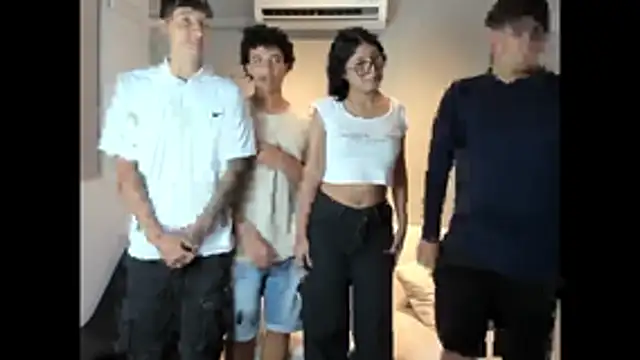 Rey hot20 online show from November 20, 2025, 1:33 pm