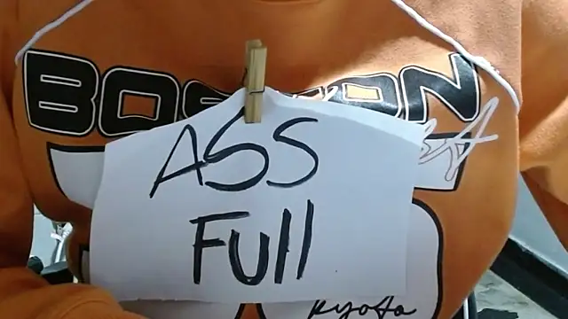 SLUT MESSY DIRTY online show from November 20, 2025, 4:40 pm