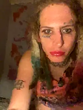 Snapshot of transsnowbunny chatting on November 19, 2025, 10:43 pm transsnowbunny online show from November 19, 2025, 10:43 pm