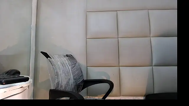 HollmanFronsh online show from January 15, 2026, 2:27 am