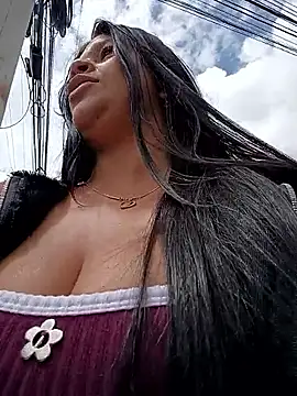 Layla-daring online show from March 9, 2026, 6:23 pm