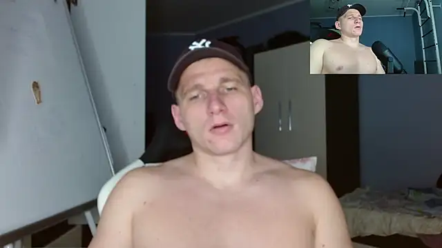 Poliglotjoe1 online show from November 25, 2025, 5:40 am