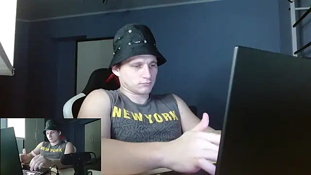 Snapshot of Poliglotjoe1 chatting on February 16, 2026, 3:46 am Poliglotjoe1 online show from February 16, 2026, 3:46 am