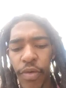 Eezxxx online show from January 18, 2026, 1:37 pm