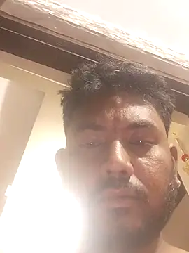 Snapshot of Roy___121 chatting on February 11, 2026, 4:39 am Roy 121 online show from February 11, 2026, 4:39 am