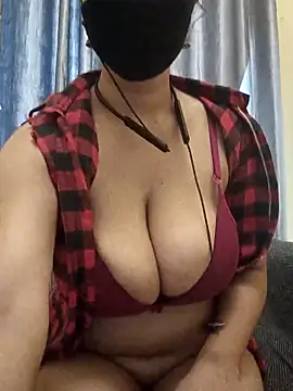 Smita silk69 online show from April 11, 2026, 7:45 am