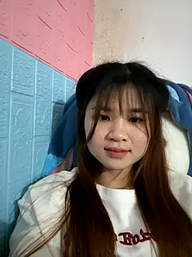 Snapshot of Spring-spring chatting on November 26, 2025, 7:04 pm Spring-spring online show from November 26, 2025, 7:04 pm